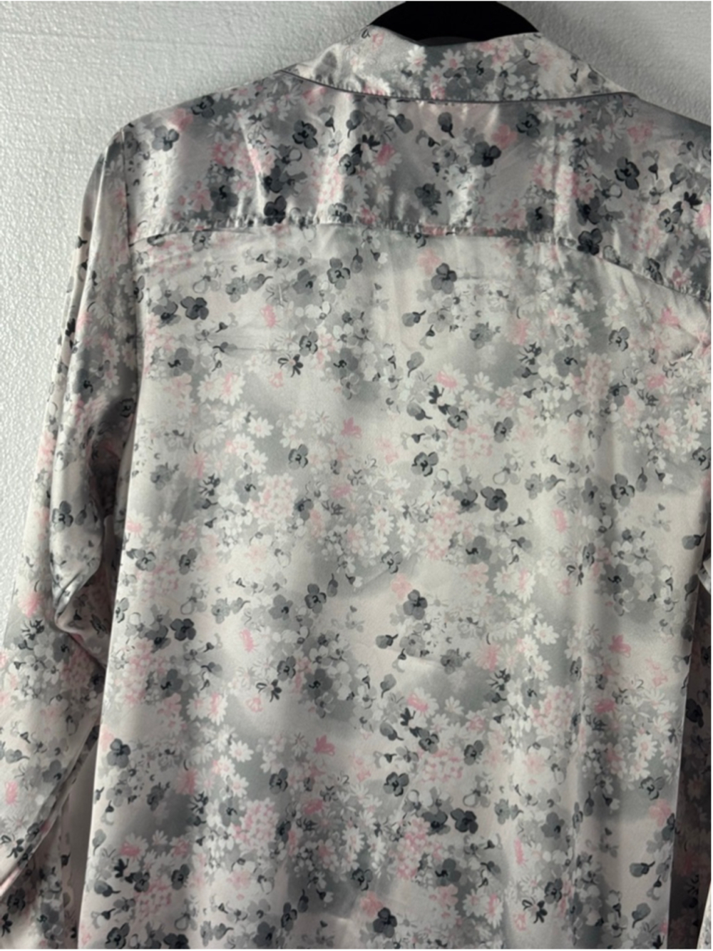 Victoria's Secret Gray Pink Satin Floral Sleep Shirt size M - Picture 8 of 8